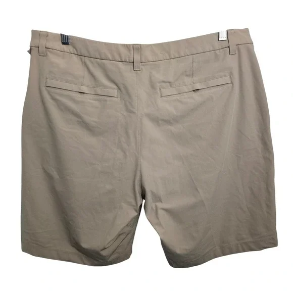 Lululemon Commission Shorts Mens Khaki Tan Chino Golf Performance Shorts size 38 - Picture 2 of 6